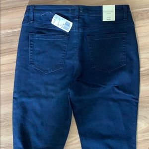 Forever 21 Jeans - Forever 21 High Rise Skinny jeans Forever 21 Jeans - Forever 21 High Rise Skinny jeans